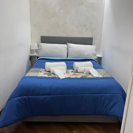 Konukevi Cavallerizza Napoli